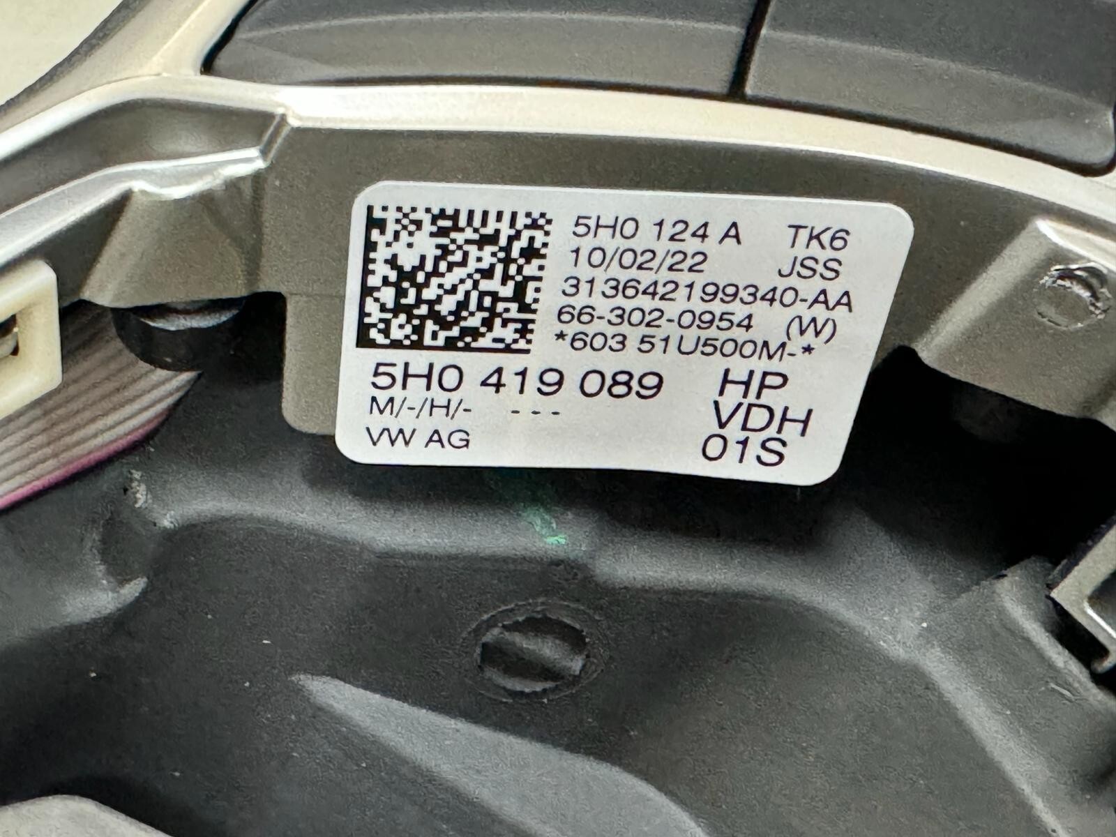 VW MULTIFUNKTIONS SPORT LEDER LENKRAD BEHEIZT MIT R LOGO 5H0419089HP Fast Neu... - Obrázek 16