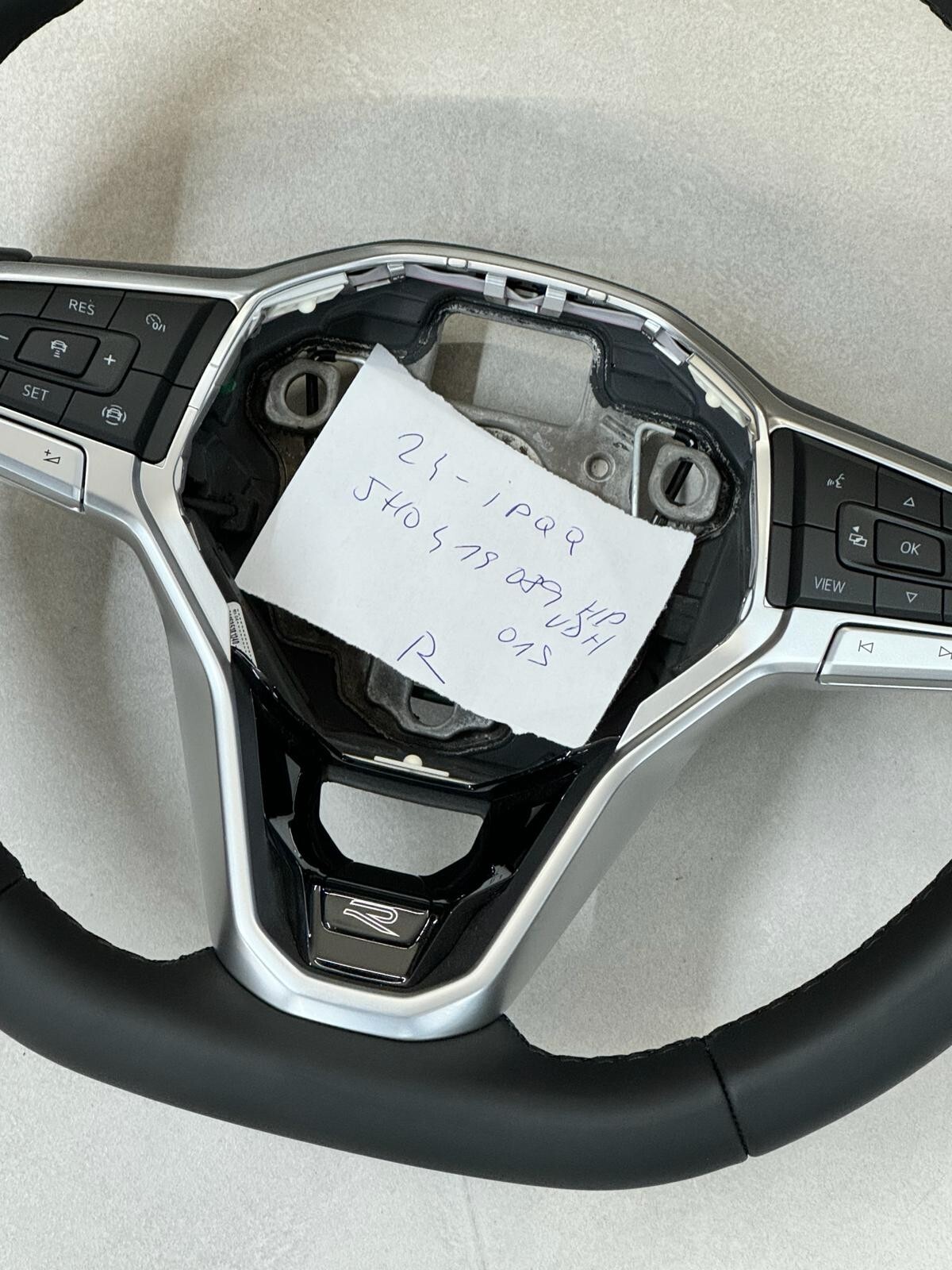 VW MULTIFUNKTIONS SPORT LEDER LENKRAD BEHEIZT MIT R LOGO 5H0419089HP Fast Neu... - Obrázek 17