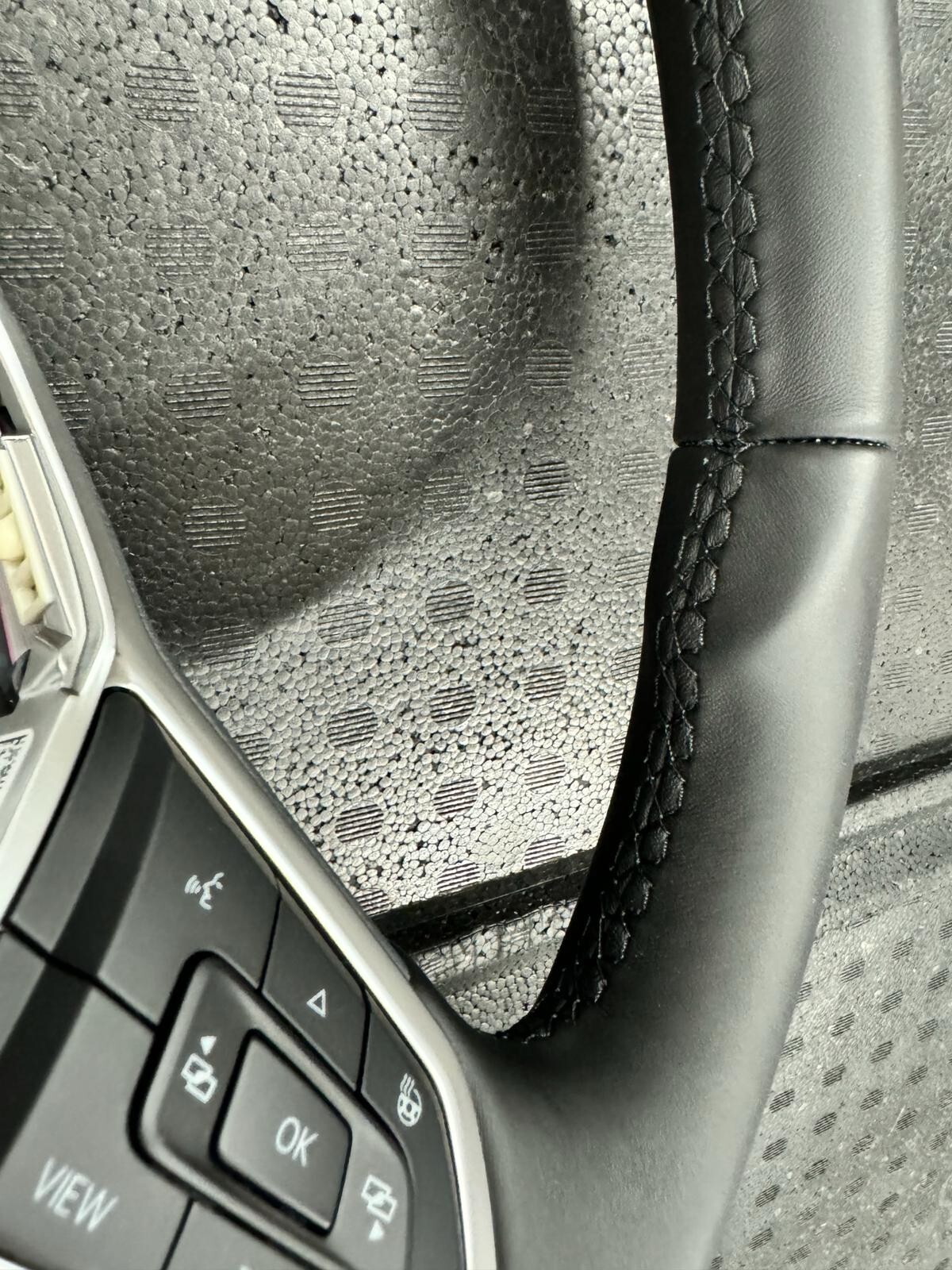 VW MULTIFUNKTIONS SPORT LEDER LENKRAD BEHEIZT MIT R LOGO 5H0419089HP Fast Neu... - Obrázek 9