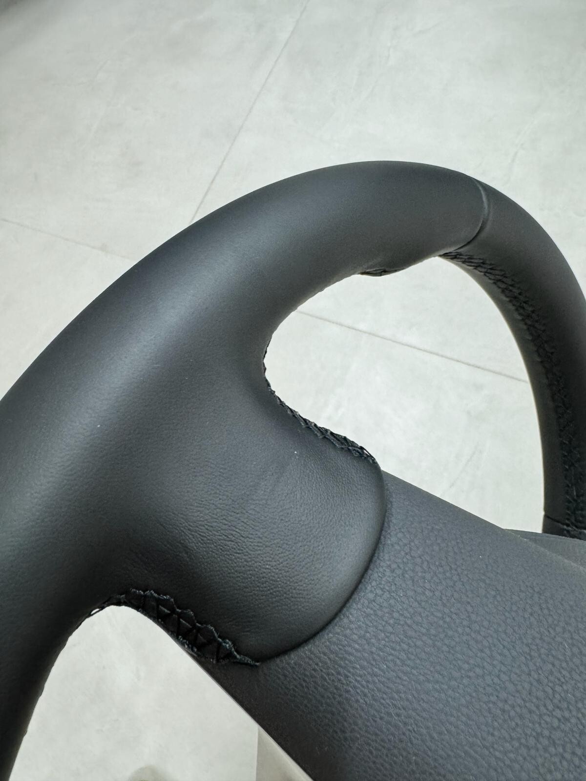 VW MULTIFUNKTIONS SPORT LEDER LENKRAD BEHEIZT MIT R LOGO 5H0419089HP Fast Neu... - Obrázek 10