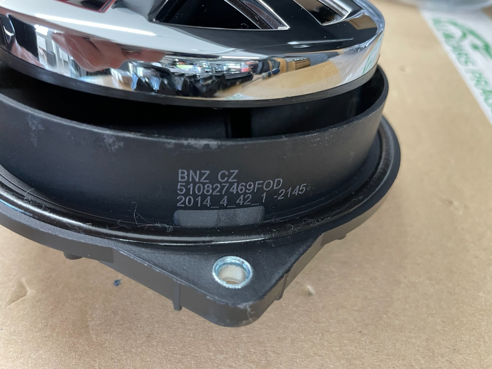 VW PASSAT ARTEON GOLF SPORTSVAN HECKKLAPPENÖFFNER LOGO 510827469 TEST CAR DEMONT - Obrázek 3