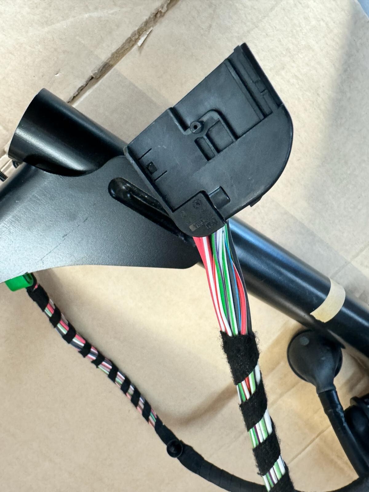 VW PASSAT B8 VARIANT ANHÄNGERKUPPLUNG ELEKTRISCH SCHWENKBAR 3G9803881F NEU ORIG! - Obrázek 17