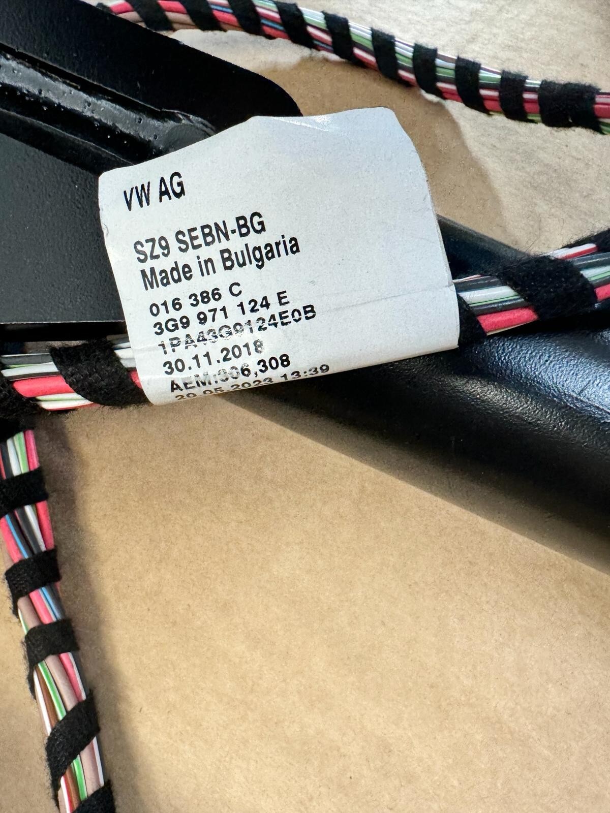 VW PASSAT B8 VARIANT ANHÄNGERKUPPLUNG ELEKTRISCH SCHWENKBAR 3G9803881F NEU ORIG! - Obrázek 5