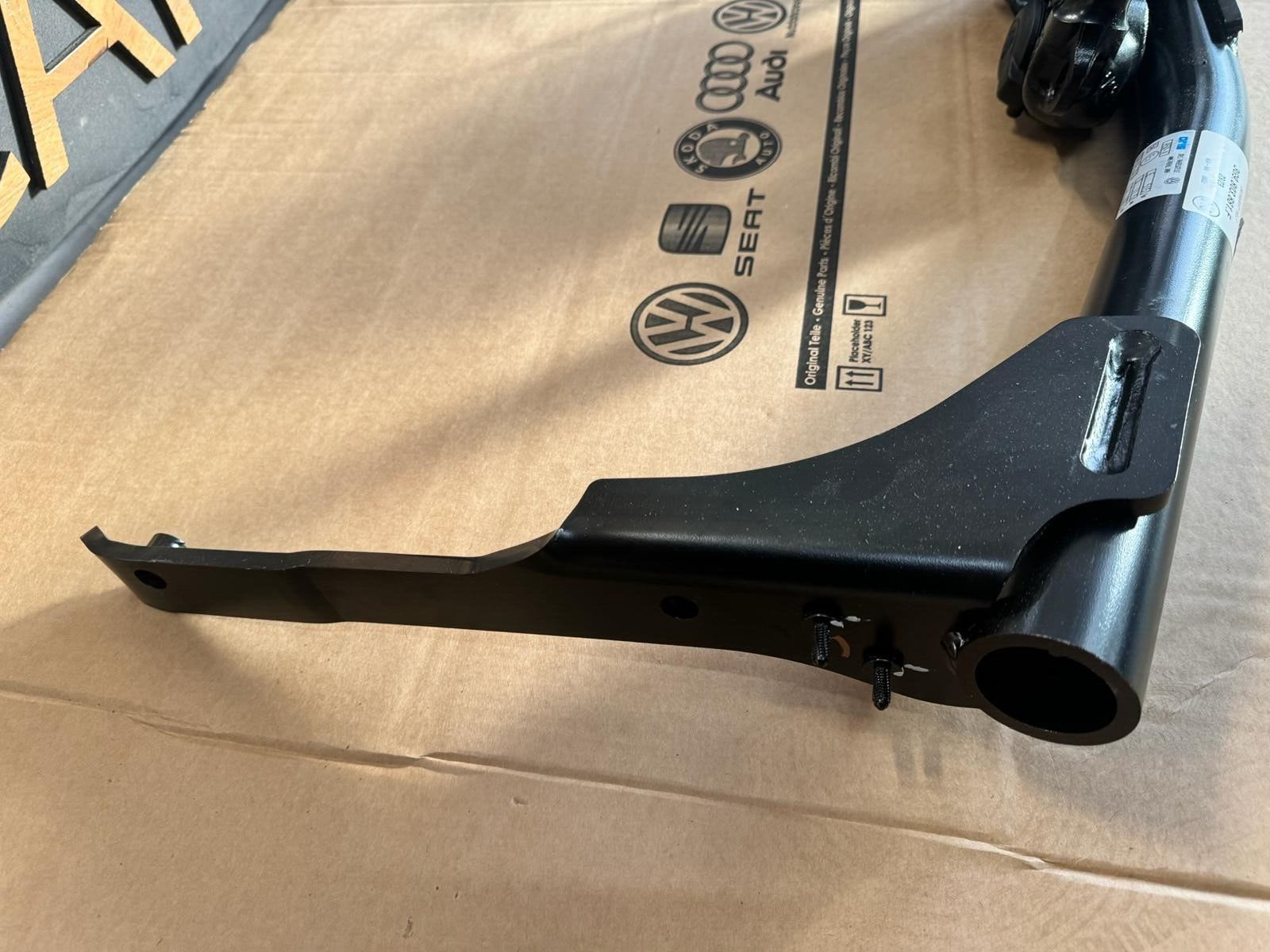 VW PASSAT B8 VARIANT ANHÄNGERKUPPLUNG ELEKTRISCH SCHWENKBAR 3G9803881F NEU ORIG! - Obrázek 8