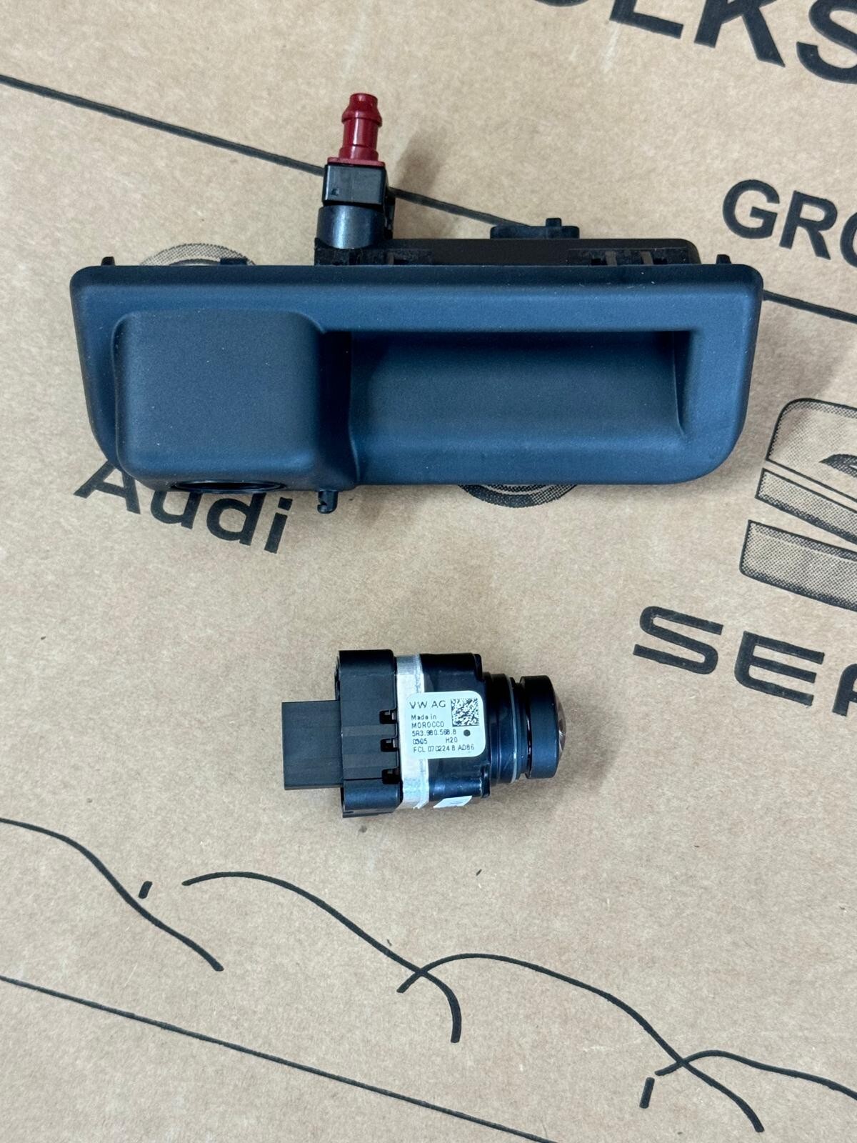 VW SKODA RÜCKFAHRKAMERA HECKKLAPPE REAR HANDLE CAMERA 5E3827566A+ 5R3980568B NEU - Obrázek 7