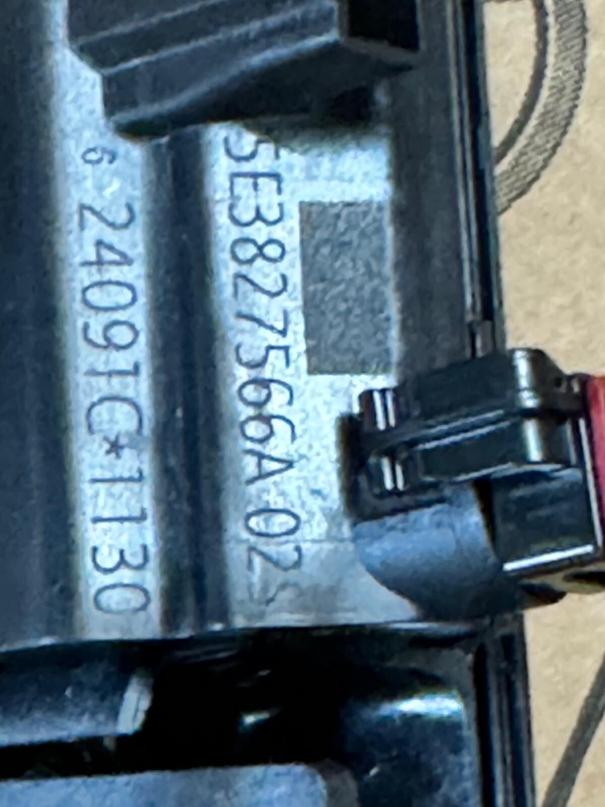 VW SKODA RÜCKFAHRKAMERA HECKKLAPPE REAR HANDLE CAMERA 5E3827566A+ 5R3980568B NEU - Obrázek 8