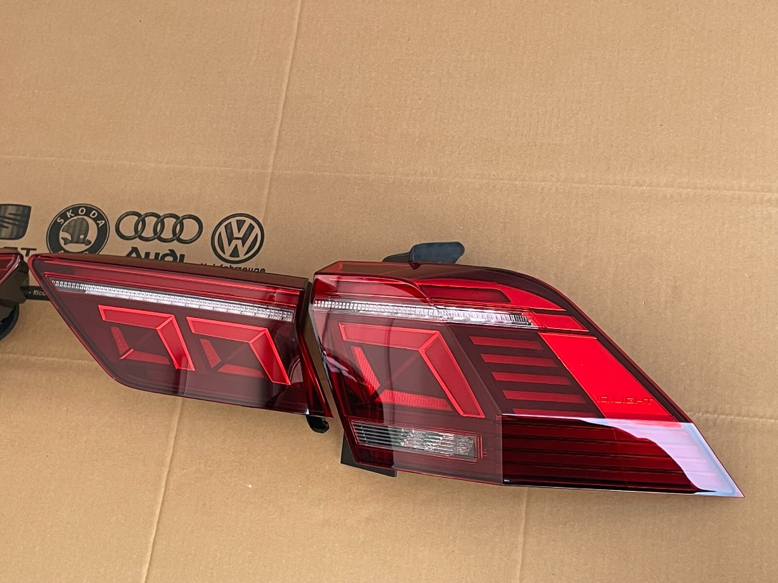 VW TIGUAN 5N HECKLEUCHTEN IQ LED MATRIX KOMPLETE SATZ ORIGINAL VW TEILEN NEU ! - Obrázek 5