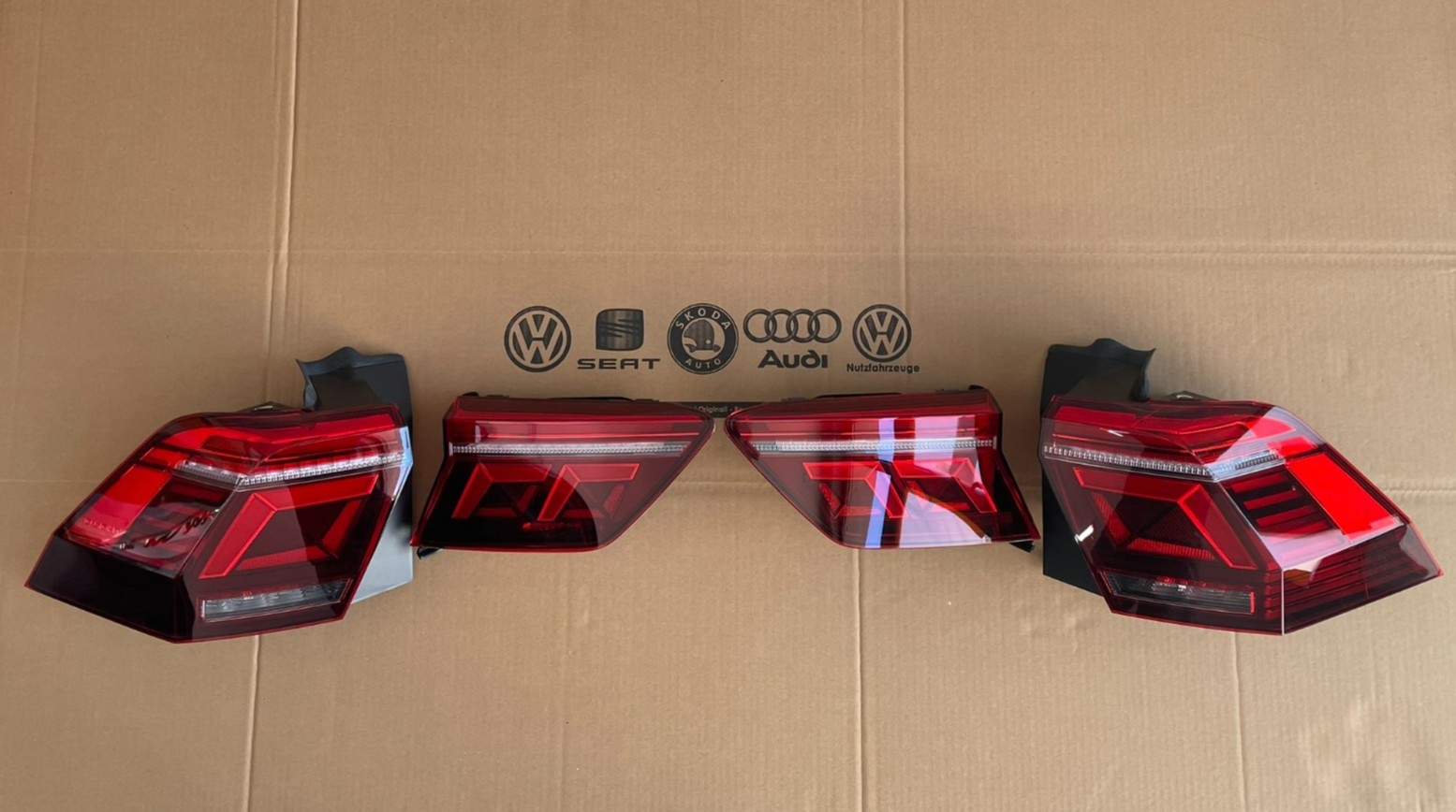 VW TIGUAN 5N HECKLEUCHTEN IQ LED MATRIX KOMPLETE SATZ ORIGINAL VW TEILEN NEU !