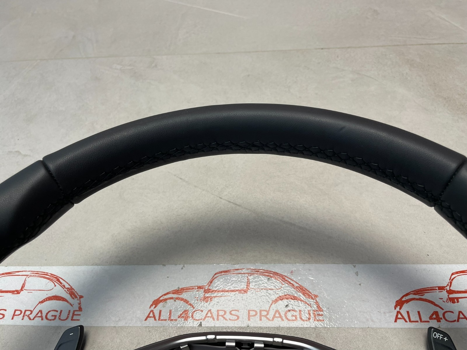 VW TIGUAN GOLF 8 MULTIFUNKTIONSLENKRAD LEDER MIT SCHALTWIPP 5H0419089KN FAST NEU - Obrázek 11