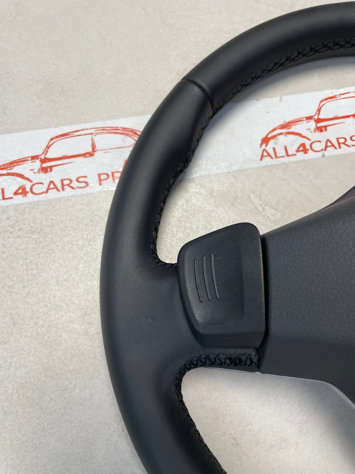 VW TIGUAN GOLF 8 MULTIFUNKTIONSLENKRAD LEDER MIT SCHALTWIPP 5H0419089KN FAST NEU - Obrázek 18