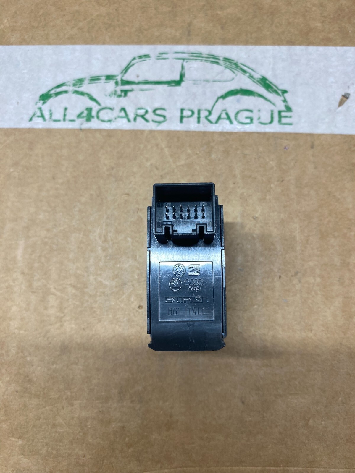 VW TOUAREG 3 SCHALTER FUR ELEKTROMECHANISCHE FESTSTELLBREMSE 761927225 NEU!!!! - Obrázek 7
