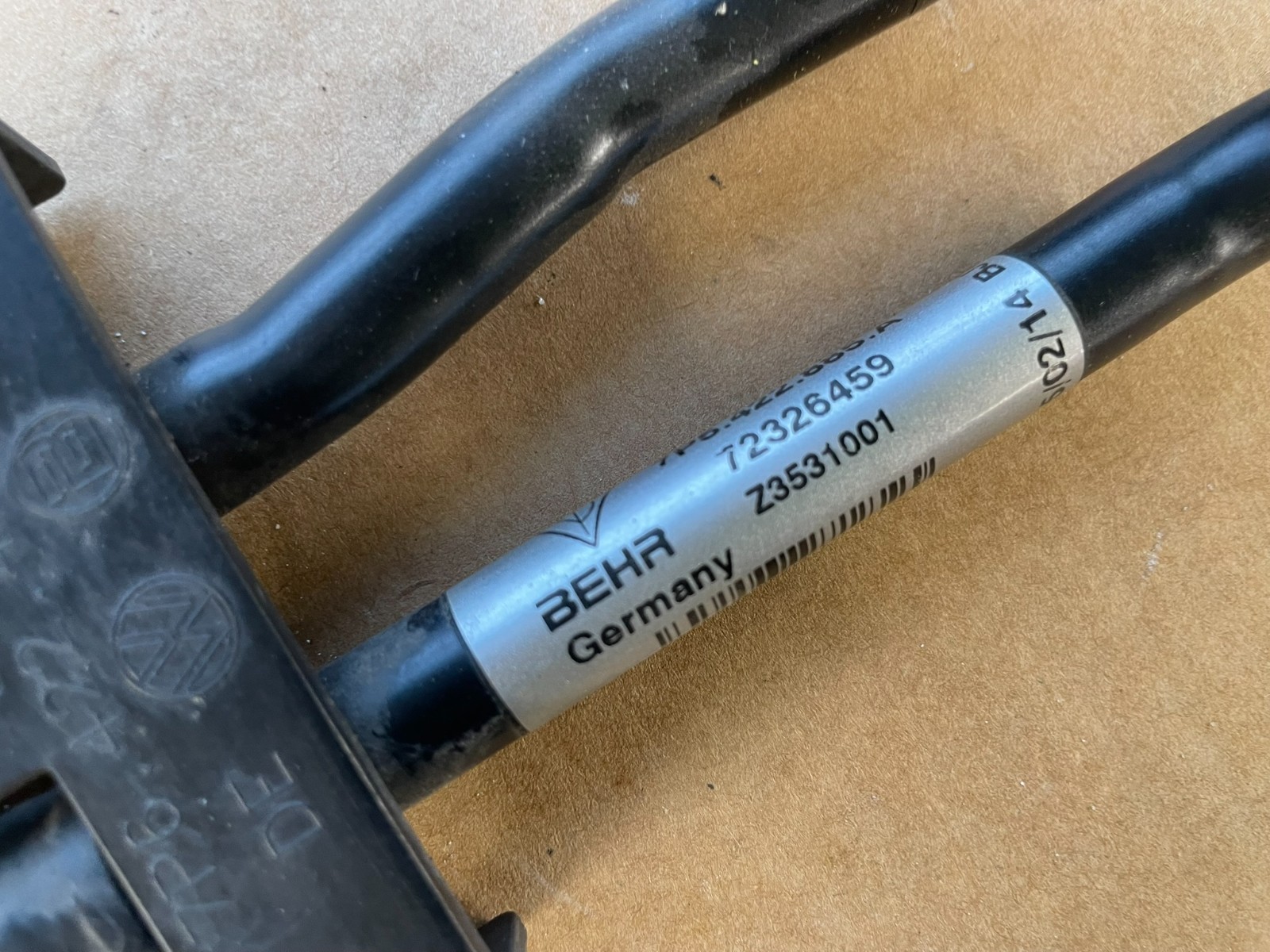 VW TOUAREG 7P ÖL KÜHLER SERVO ÖL KÜHLER 7P5422885A DEMONT VOM TEST WAGEN ORIG VW - Obrázek 5