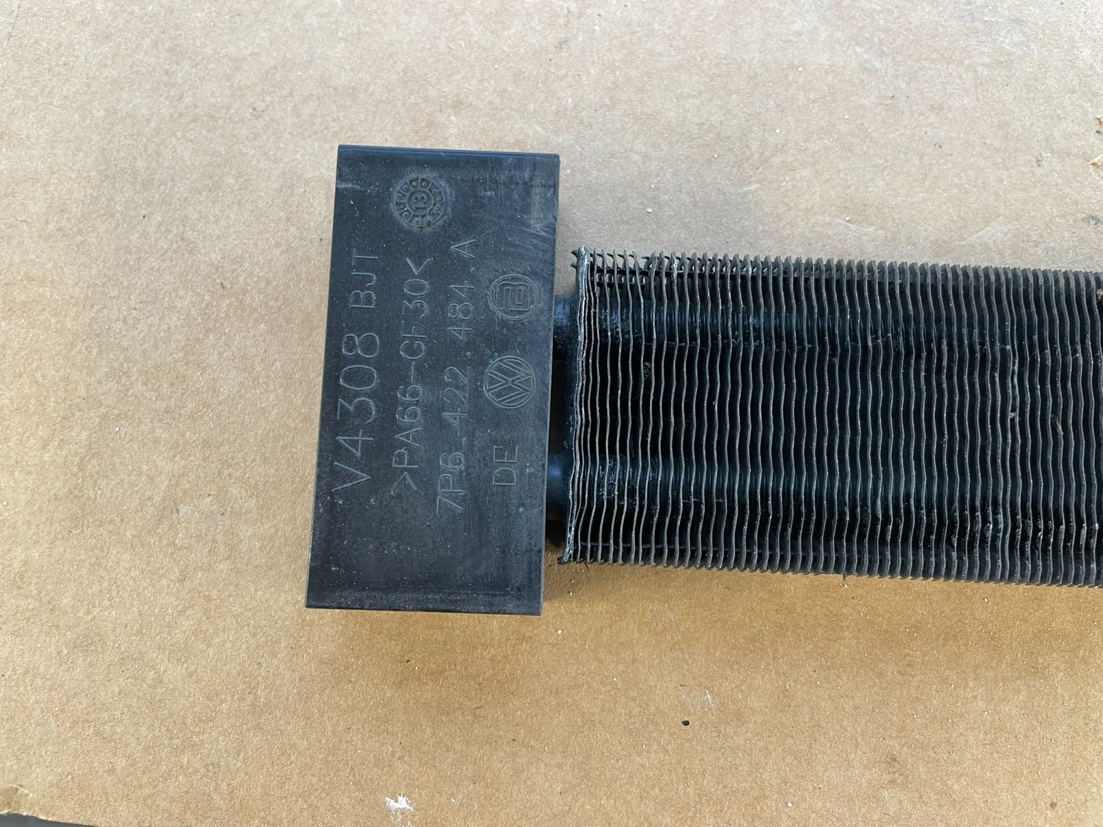 VW TOUAREG 7P ÖL KÜHLER SERVO ÖL KÜHLER 7P5422885A DEMONT VOM TEST WAGEN ORIG VW - Obrázek 8