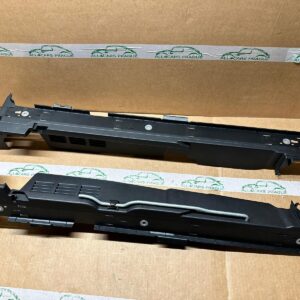 VW TOUAREG AUFLAGE KOFFERRAUMBODEN RECHTS LINKS 760858832P /760858831P ORIG.