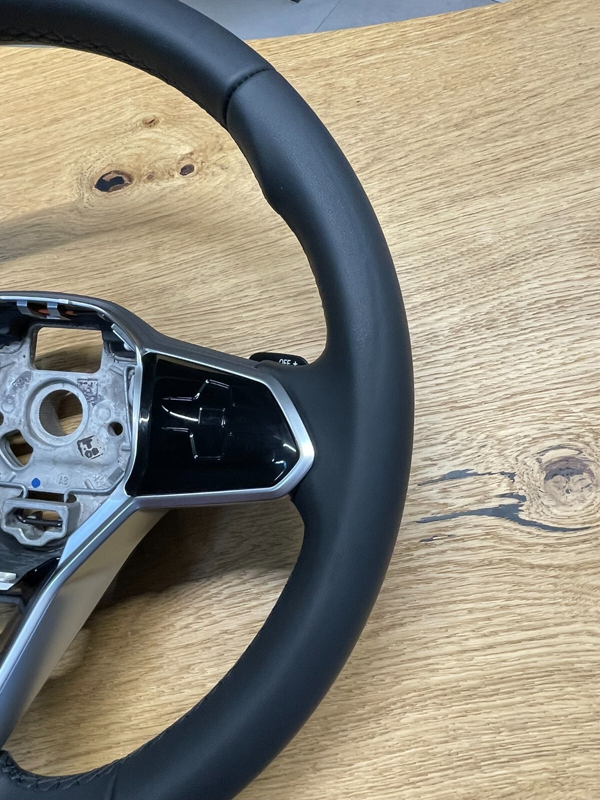 VW TOUAREG MULTIFUNKTIONS LEDER LENKRAD SPORT "R" 760419089Q FAST NEU TEST CAR - Obrázek 17