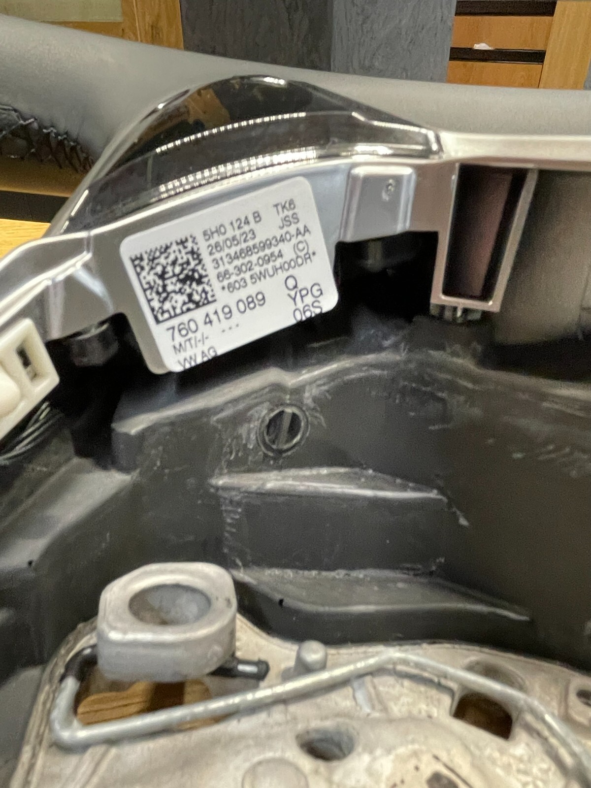 VW TOUAREG MULTIFUNKTIONS LEDER LENKRAD SPORT "R" 760419089Q FAST NEU TEST CAR - Obrázek 4