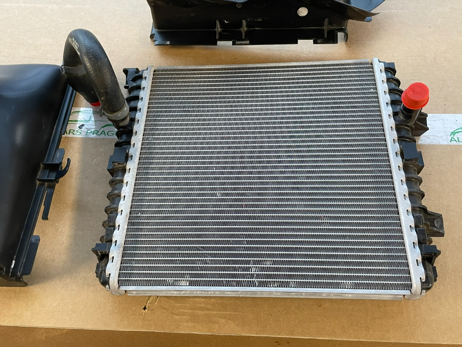 VW TOUAREG ZUSATZKÜHLER FÜR KÜHLMITTEL 3.0 L BENZIN RECHTS 7P0121212K TEST ORIG - Obrázek 10