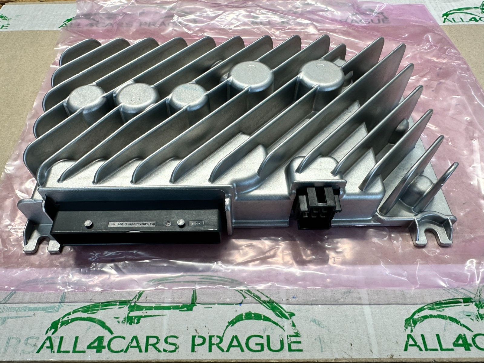 3G0035466J VW ŠKODA AUDIO VERSTÄRKER AUDIO AMPLIFIER 3G0035466J ORIG.NEU TEIL ! - Obrázek 10