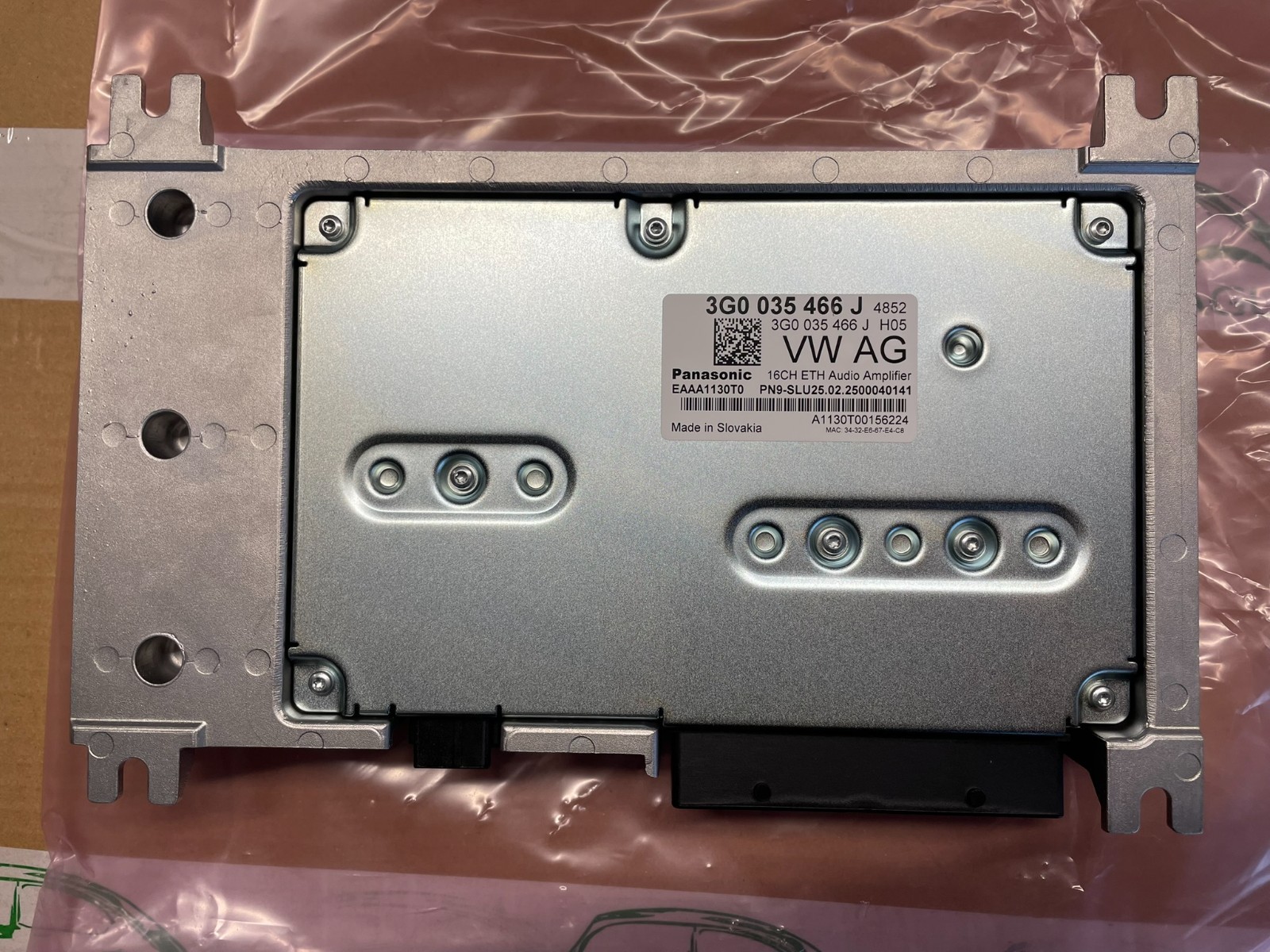 3G0035466J VW ŠKODA AUDIO VERSTÄRKER AUDIO AMPLIFIER 3G0035466J ORIG.NEU TEIL ! - Obrázek 14