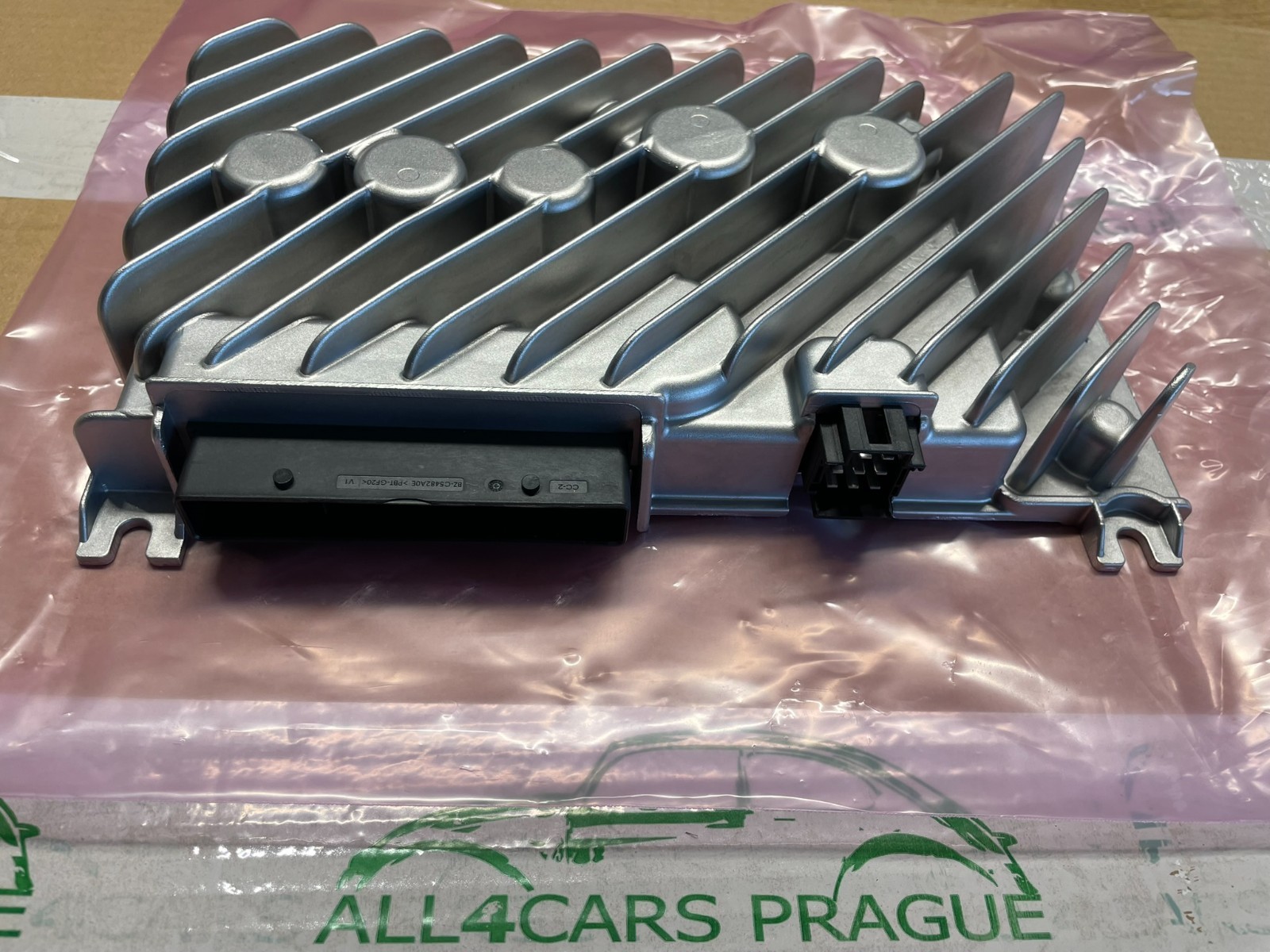 3G0035466J VW ŠKODA AUDIO VERSTÄRKER AUDIO AMPLIFIER 3G0035466J ORIG.NEU TEIL ! - Obrázek 9