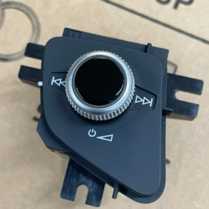 4M2919616B AUDI Q7 4M RHD LAUTSTÄRKEREGLER SCHALTTAFEL 4M2919616B Fast Neu Test