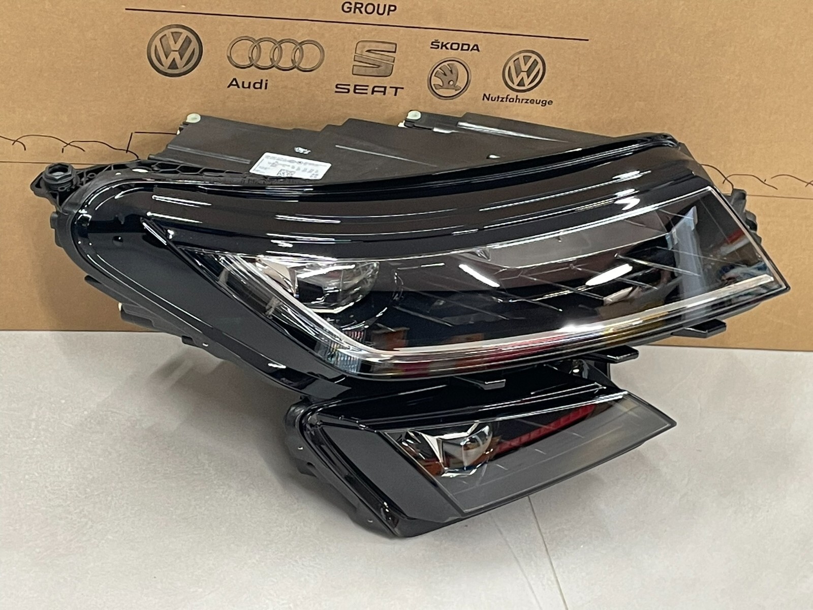 566941016C ŠKODA KODIAQ SCHEINWERFER VOLL LED RECHTS KOMPLET 566941016C ORIG NEU