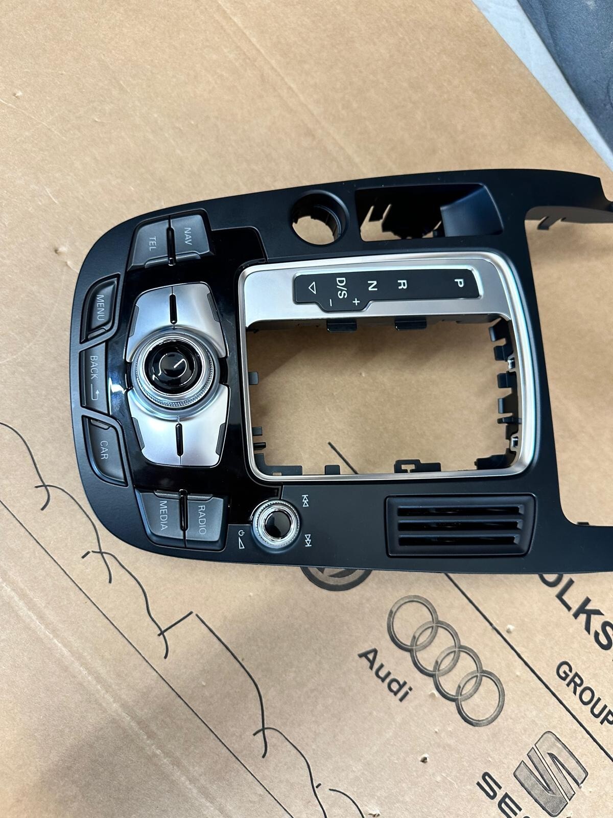 8T0919611L AUDI A4 A5 Q5 BEDIENUNGSEINHEIT FÜR MULTI-MEDIASYSTEM MMI FAST NEU ! - Obrázek 20