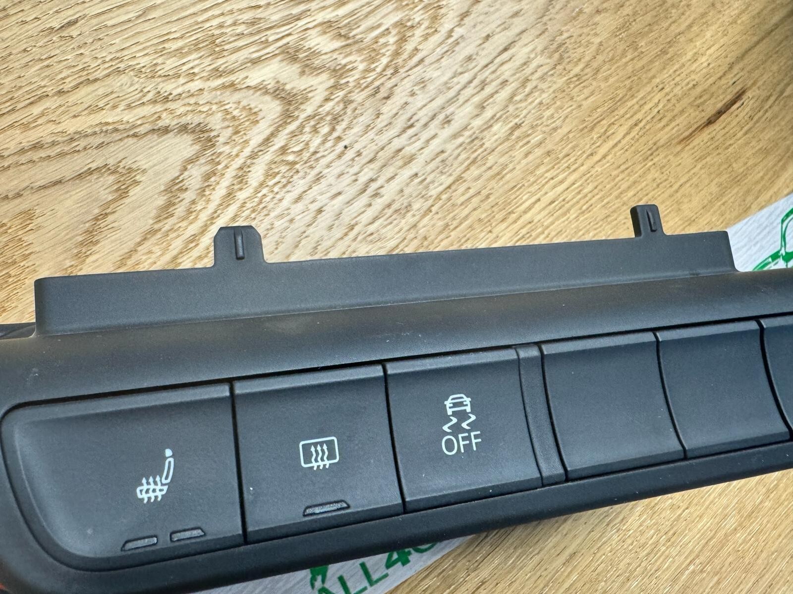 AUDI A1 SCHALTER LEISTE MEHR FACHSCHALTER MIT SITZHEIZUNG 8X1857851 ORIG.AUDI ! - Obrázek 7