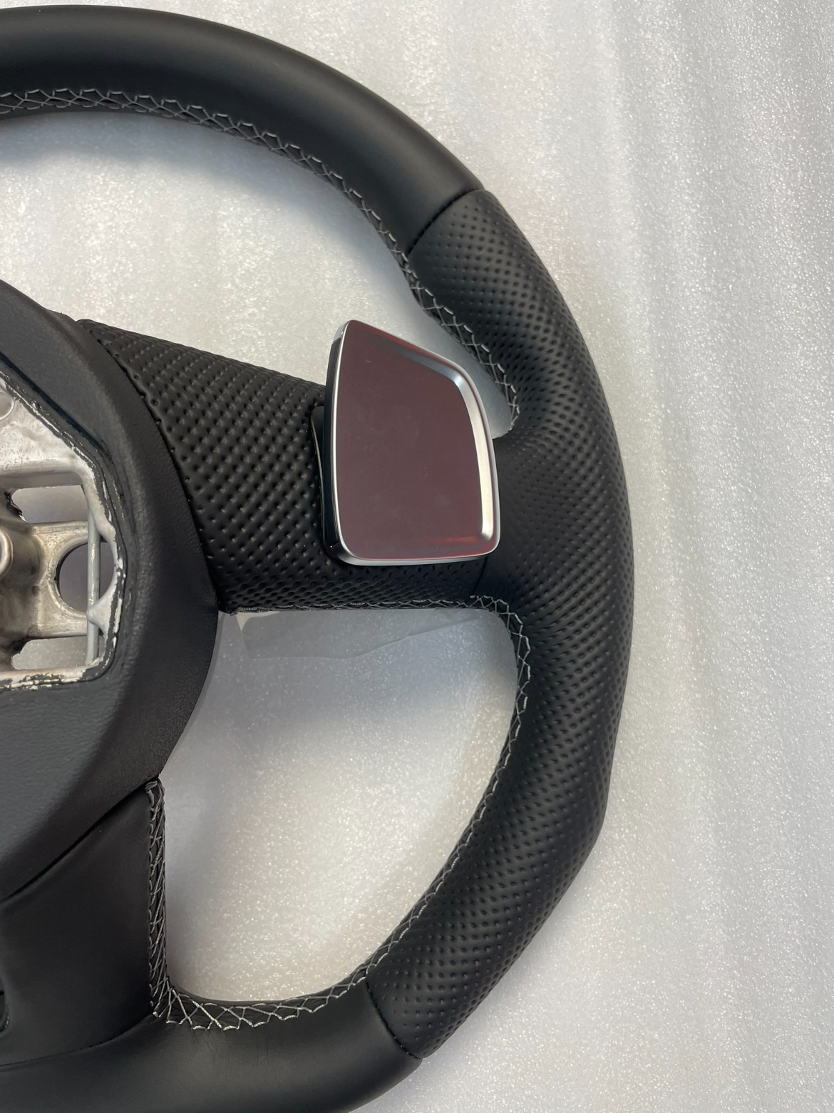 AUDI A3 S3 8Y LENKRAD SPORT ABGEFLACHT GELOCHT SCHALTWIPPEN 8Y0419091Q ORIG NEU - Obrázek 19