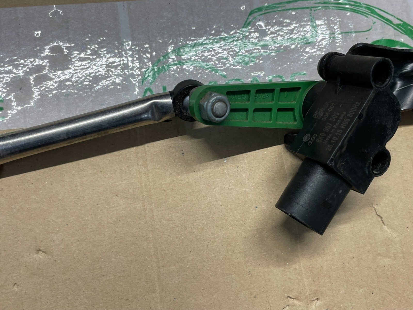 AUDI A4 A5 NIVEAUSENSOR LEUCHTWEITENREGELUNG HINTEN LINKS 8K0941309D + 8K0907503 - Obrázek 8