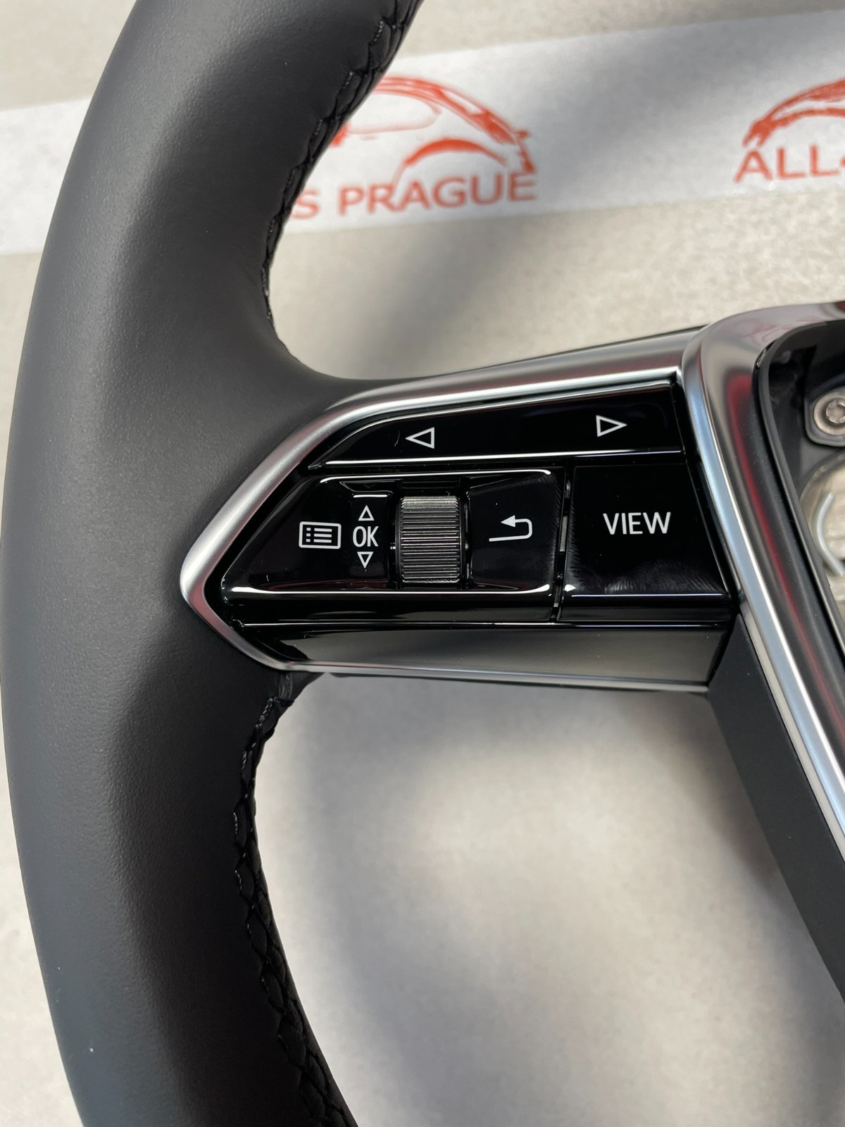 AUDI A6 A7 C8 4K AUDI SPORT LEDER LENKRAD PADELS FAST NEU KM STAND NUR 2500 KM - Obrázek 3