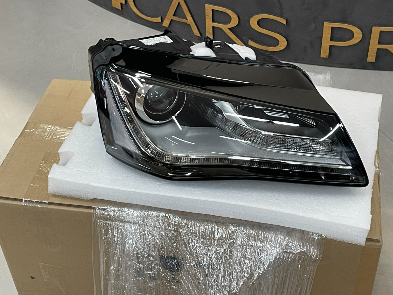 AUDI A8 4H D4 BI-XENON SCHEINWERFER RECHTS 4H0941030AB = 4H0941030BP ORIG.NEU !