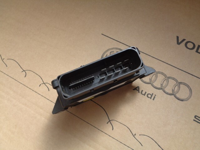 AUDI A8 STEUERGERÄT ELEKTROMECHANISCHE BREMSE 4H0907801B FAST NEU DEM V TEST CAR - Obrázek 6