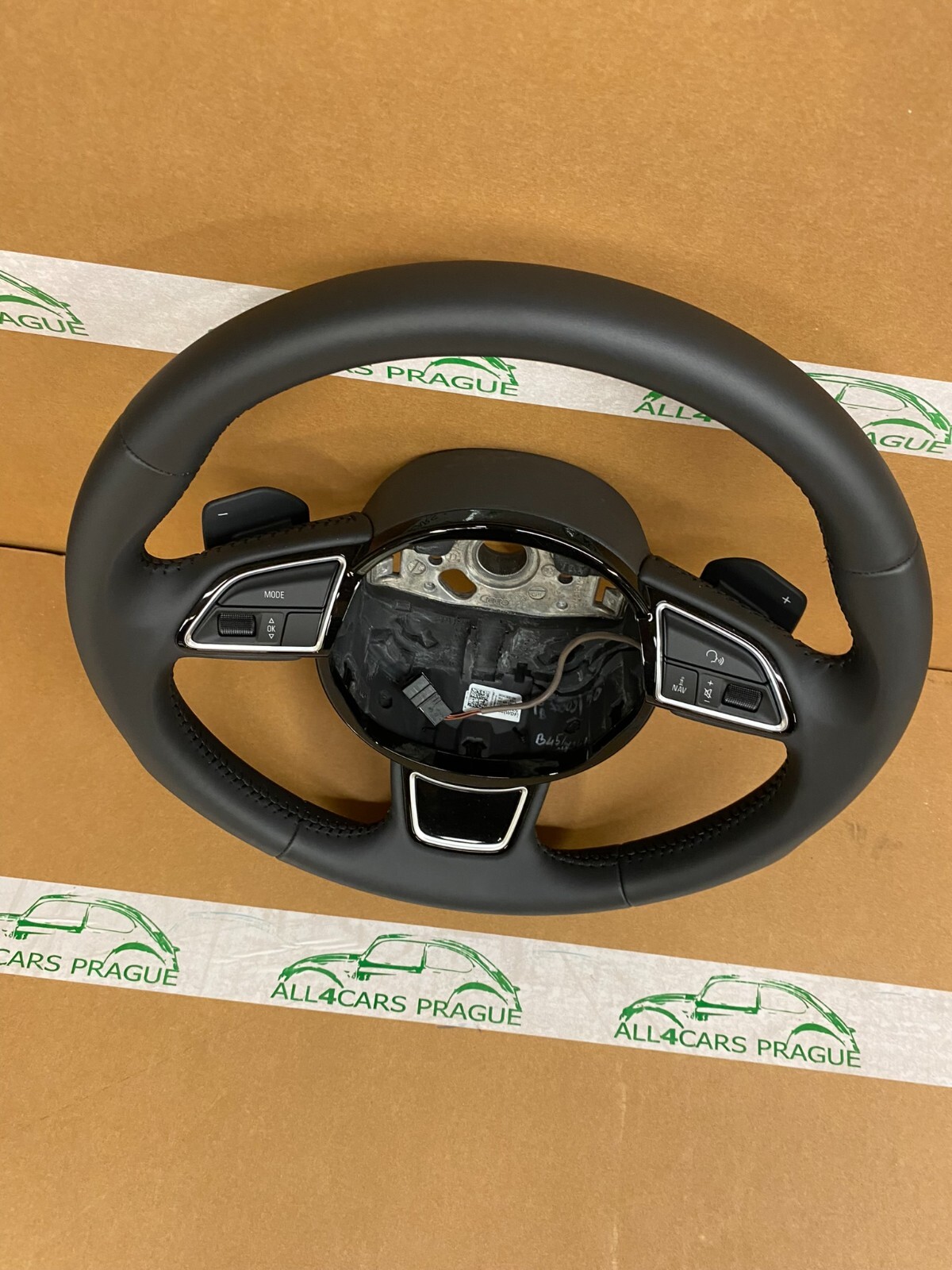 AUDI LENKRAD A4 S4 A5 S5 SPORT LEDERLENKRAD MIT SCHALTWIPEN 8K0419091BN FAST NEU - Obrázek 5