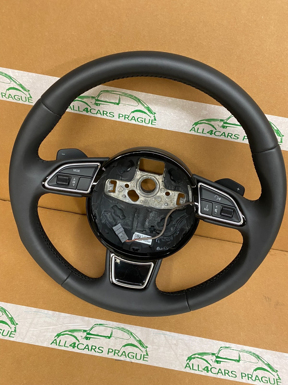 AUDI LENKRAD A4 S4 A5 S5 SPORT LEDERLENKRAD MIT SCHALTWIPEN 8K0419091BN FAST NEU