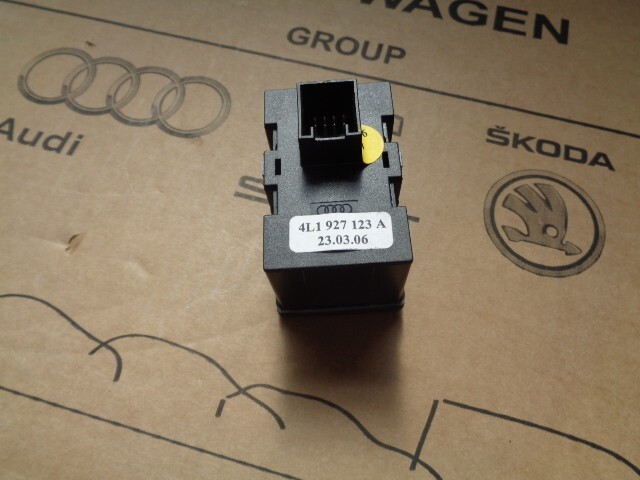 AUDI Q7 4L MEHRFACHSCHALTER 4L1927123A FAST NEU TEIL DEMONT VON TEST WAGEN ORIG. - Obrázek 3