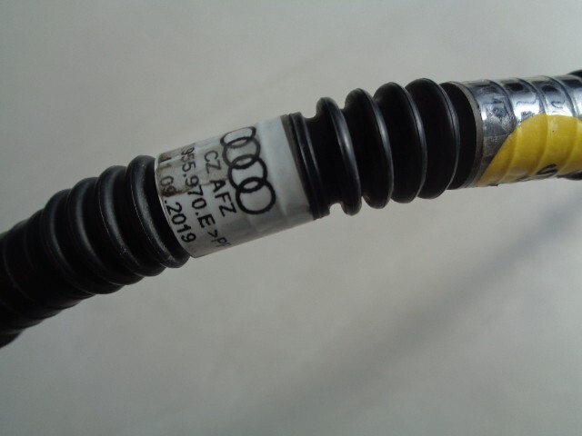 AUDI Q7 SCHLAUCH SCHEINWERFERREINIGUNGSANLAGE 4M0955970E Fast Neu dem v Test Car - Obrázek 3