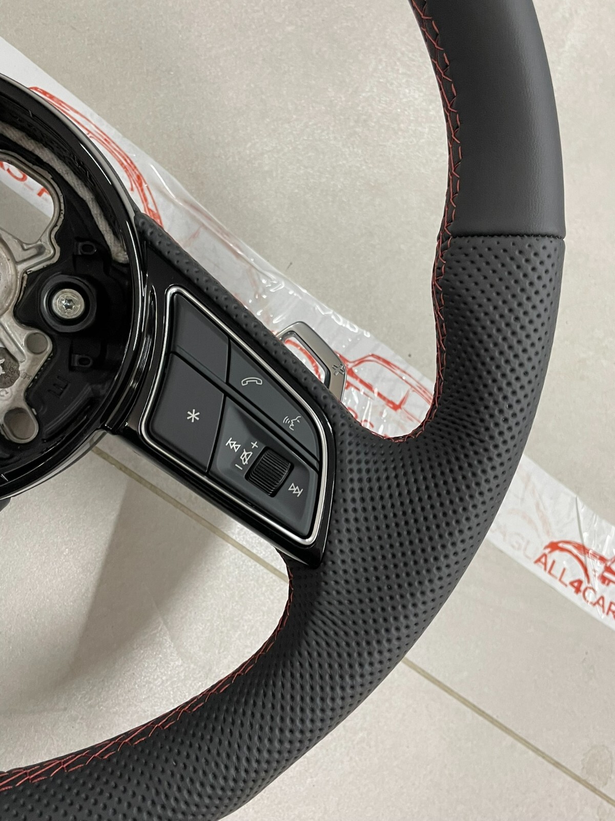 AUDI S4 S5 8W SPORT LEDER LENKRAD ABGEFLACHT GELOCHT S PADELS 8W0419091 ORIG NEU - Obrázek 6