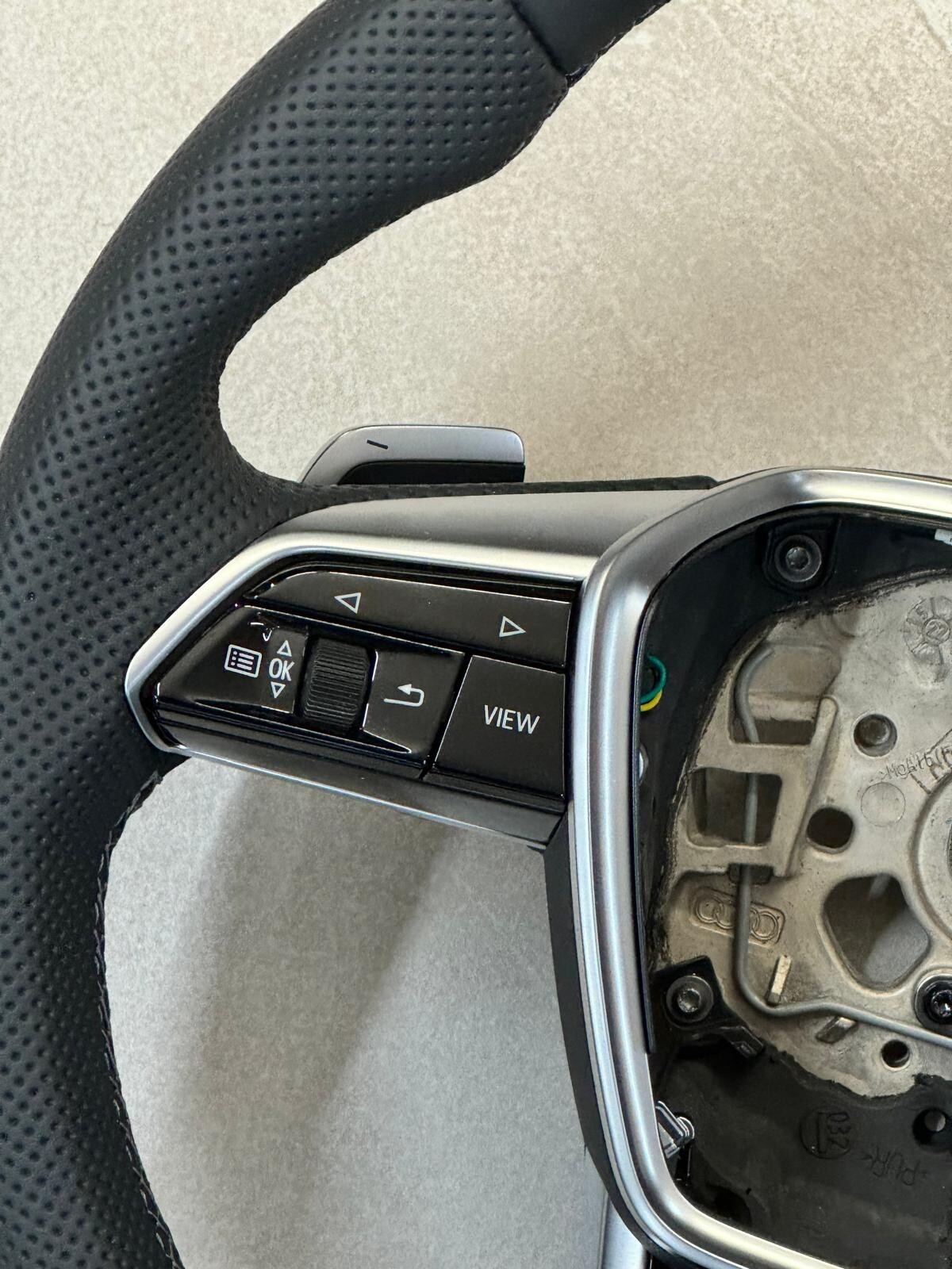 AUDI S6,A6,A7,A8 C8 SPORT LEDER LENKRAD S ABGEFLACHT-Fast Neu-Dem vom Neu Wagen - Obrázek 12