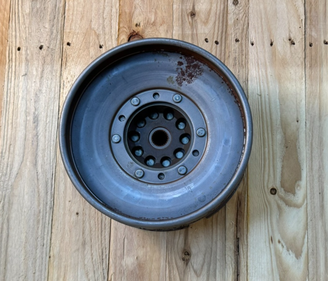 AUDI SCHWUNGRAD A4 A5 A6 Q5 AUTOMAT SCHWUNGRAD 0CK105317F Fast Neu nur Km 26360