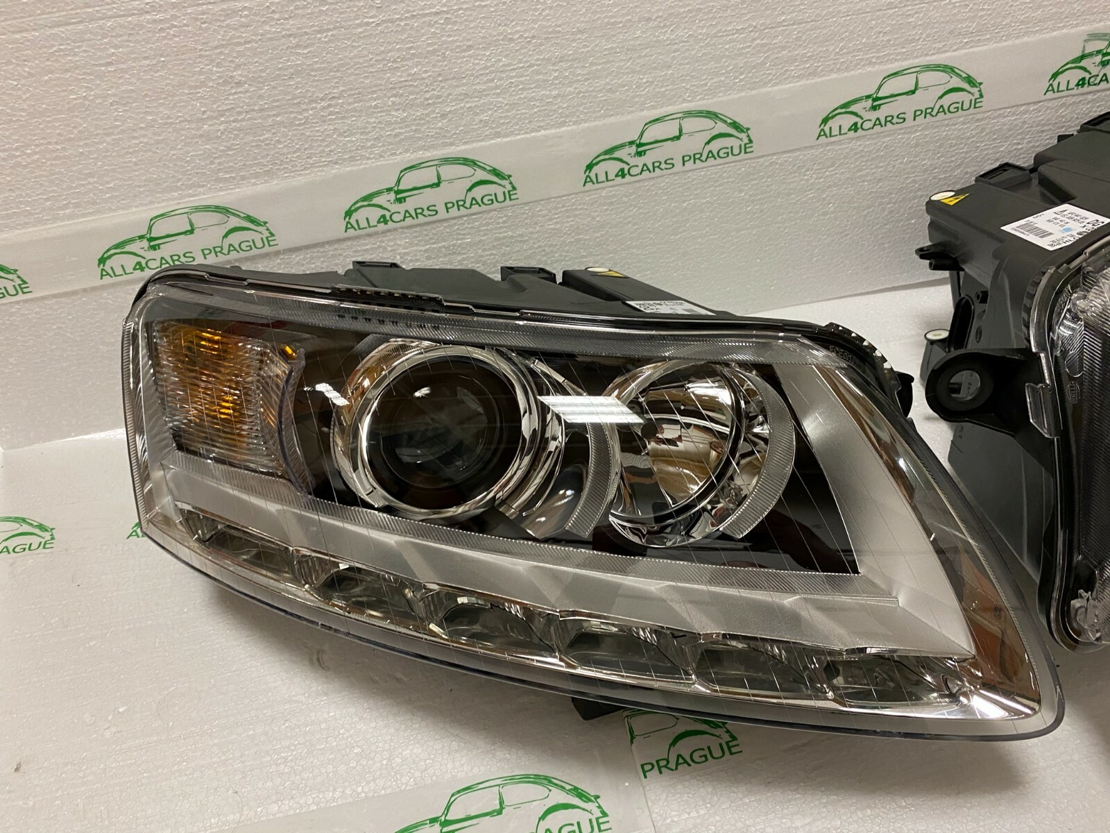 Audi A6 4F 2009-2011 R+L LED XENON NEW ORIG. 4F0941029DG + 4F0941030DG, US MODEL - Obrázek 3