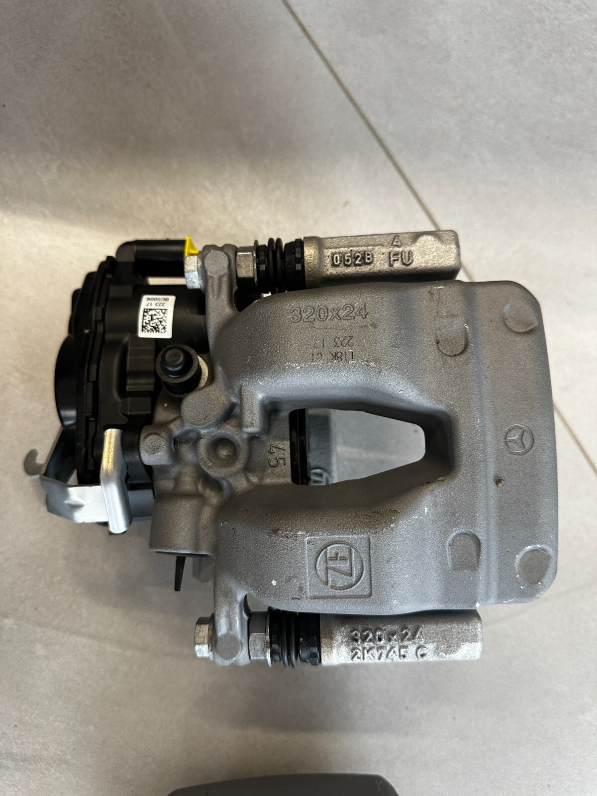 MERCEDES BENZ ELEKTRISHE BREMSATTEL HINTEN 320*24 1T628B 052BFU 2K745C ORIG.NEU - Obrázek 10