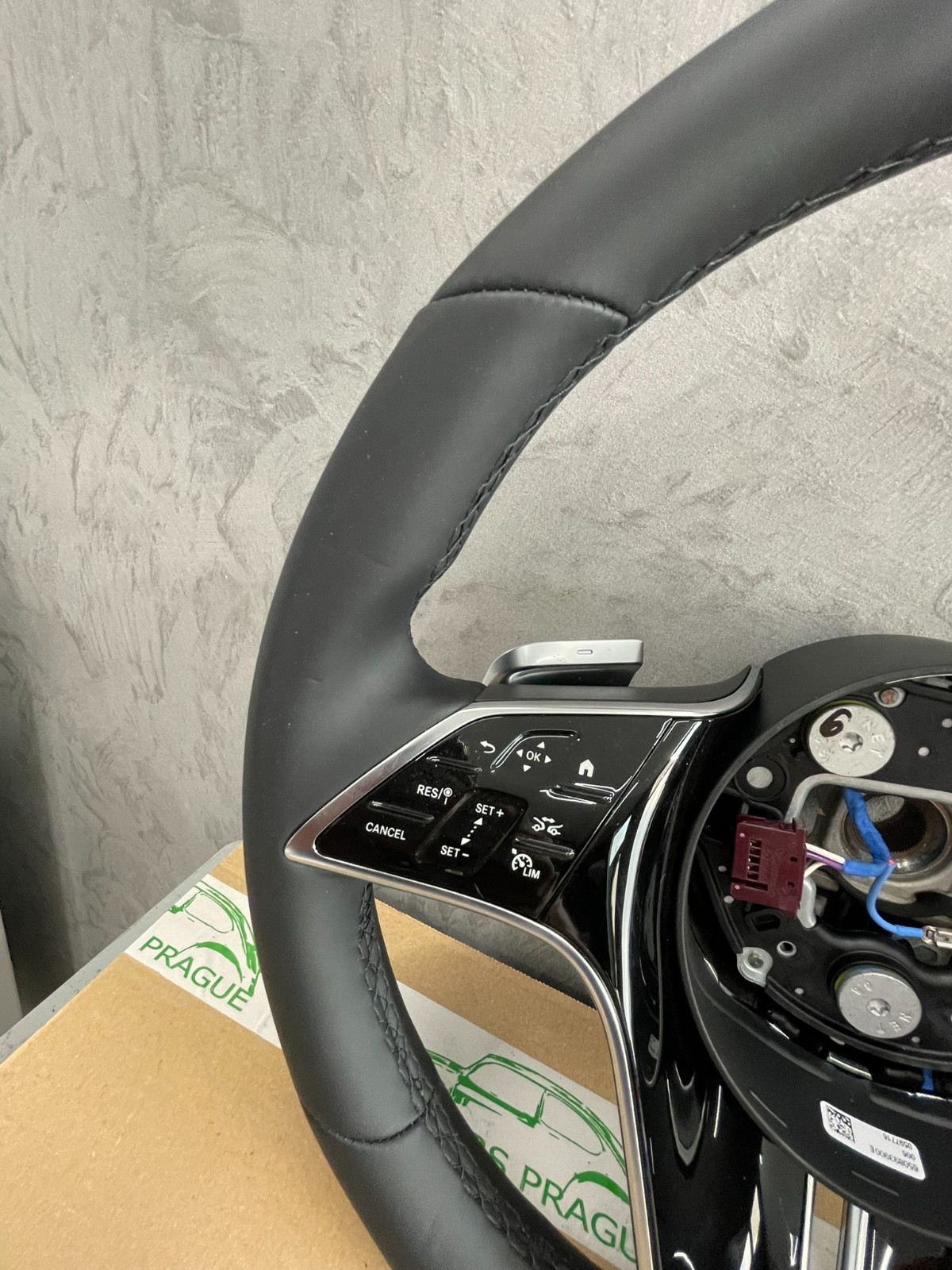 MERCEDES-BENZ LENKRAD LEDER SPORT A0004602218 FAST NEU- KM STAND NUR 1375 KM - Obrázek 9