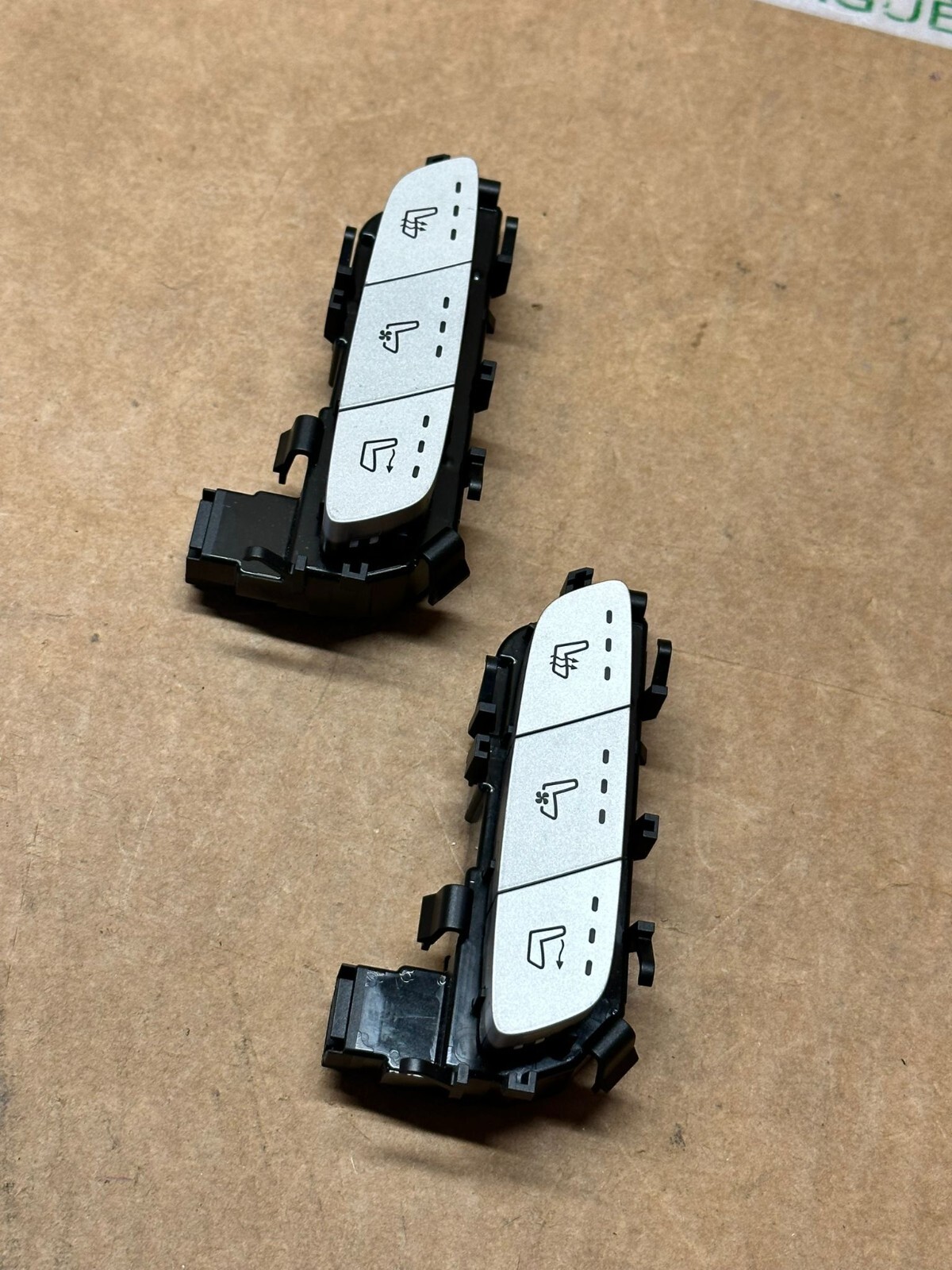 MERCEDES-BENZ SITZHEIZUNGSSCHALTER MIT TEILENUMMER A2059050304 ORIGINAL - Obrázek 5