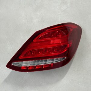 MERCEDES C KLASSE W205 LED HECKLEUCHTE R. A2059062102 FAST NEU D VOM TEST WAGEN