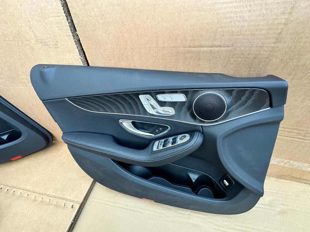 MERCEDES C W205 LEDER SPORT SITZEN KOMPLET NEU DEMONT VOM TEST CAR 95 Km, LIM.10 - Obrázek 11