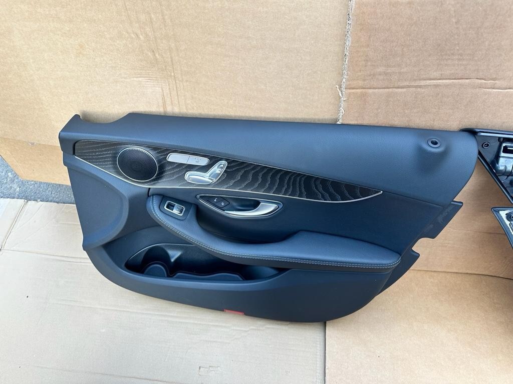 MERCEDES C W205 LEDER SPORT SITZEN KOMPLET NEU DEMONT VOM TEST CAR 95 Km, LIM.10 - Obrázek 12