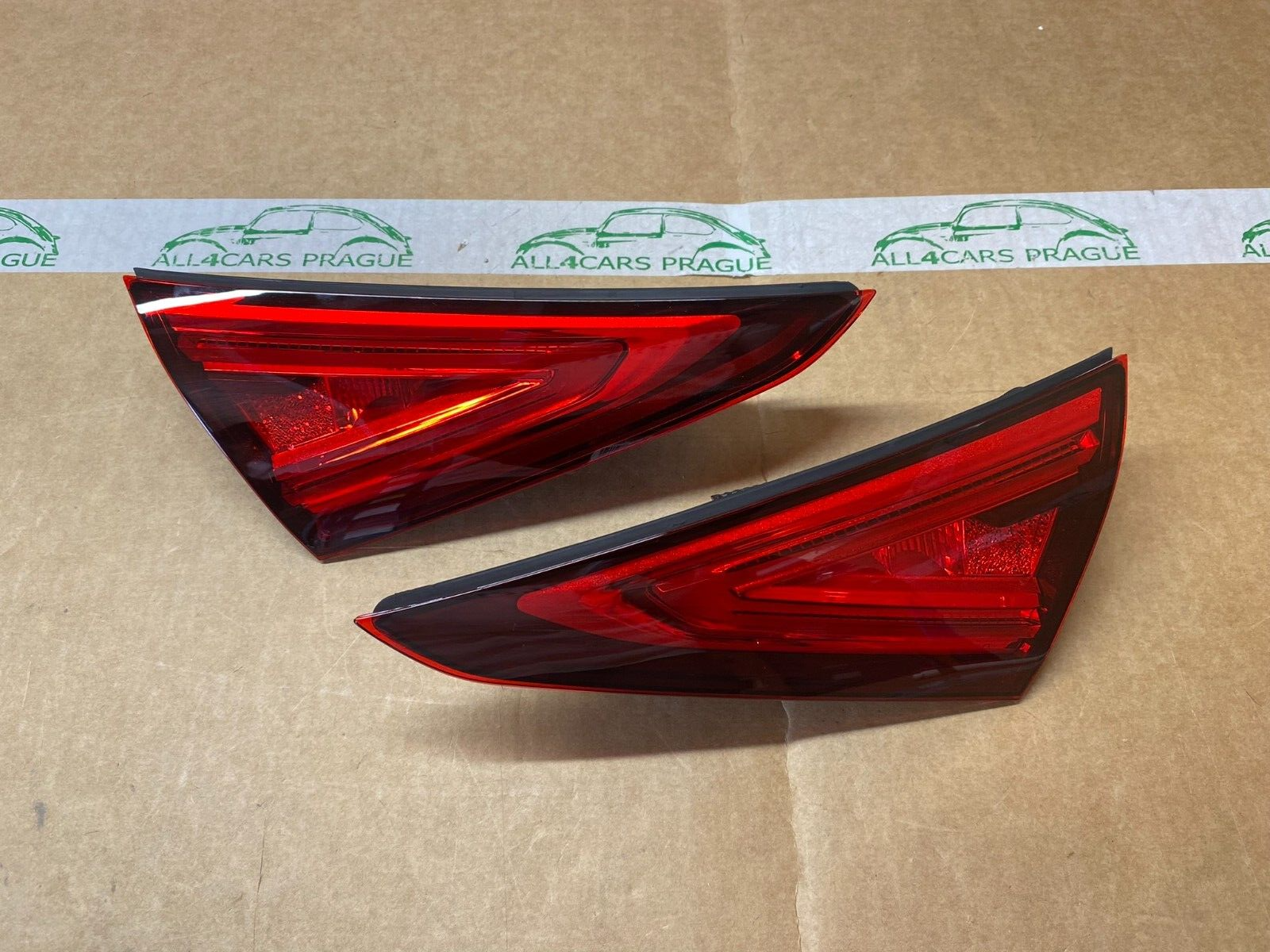 MERCEDES CLS W257 RÜCKLEUCHTE SATZ L+R A2579064600 + A2579064700 Fast Neu Test..