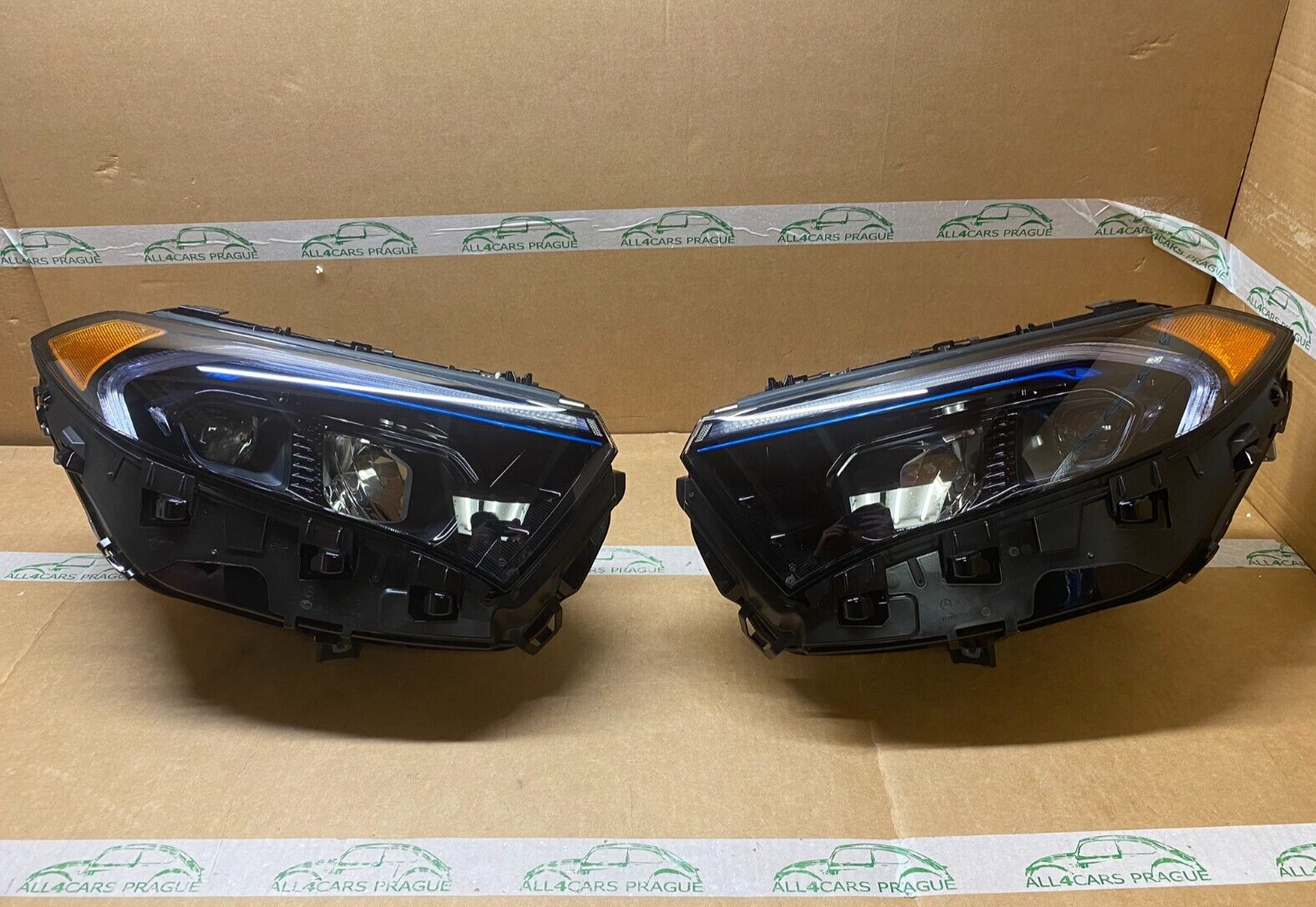 MERCEDES EQB FRONTSCHEINWERFER SET R+L A2439069600 + A2439061301 USA MODEL