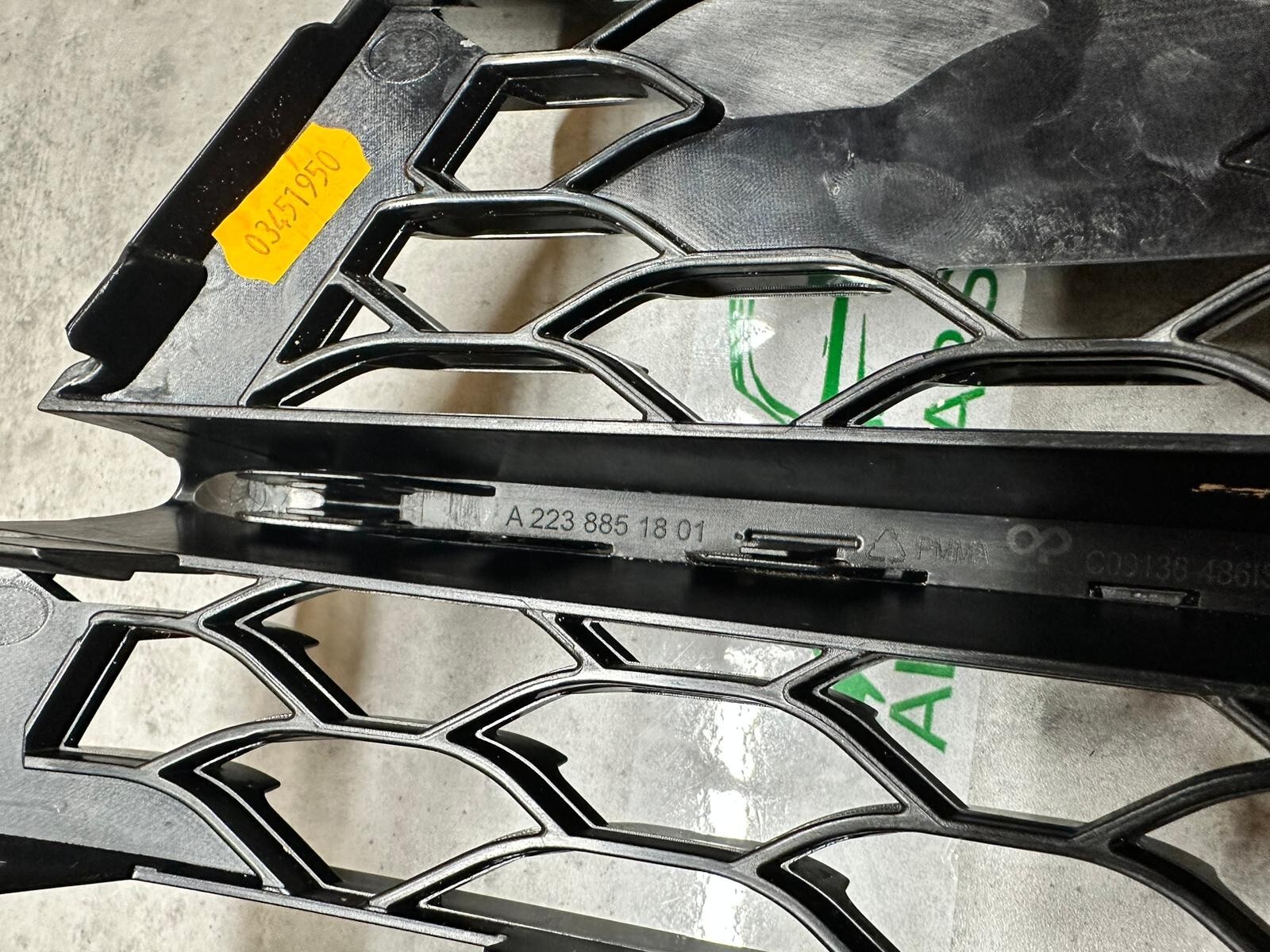 MERCEDES S-KLASS 223 STOSSFÄNGER-LÜFTUNGSGITTER A2238851801 A2238851901 Fast Neu - Obrázek 8